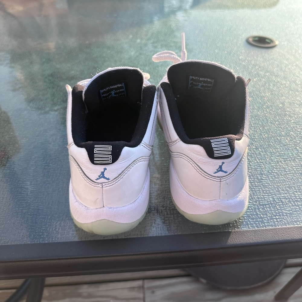 Jordan 11 low GS legend size 5 - Picture 4 of 6